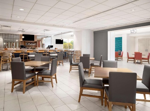Embassy Suites By Hilton Hotel Tampa-Airport/Westshore image 45