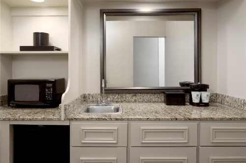 Embassy Suites By Hilton Hotel Tampa-Airport/Westshore image 46